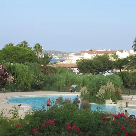 Lägenhet Golf De Saint Tropez