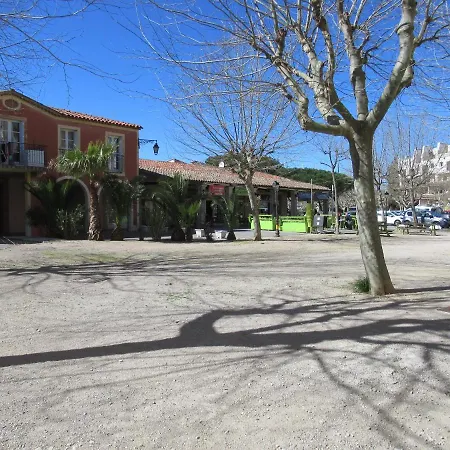 Golf De Saint Tropez شقة *