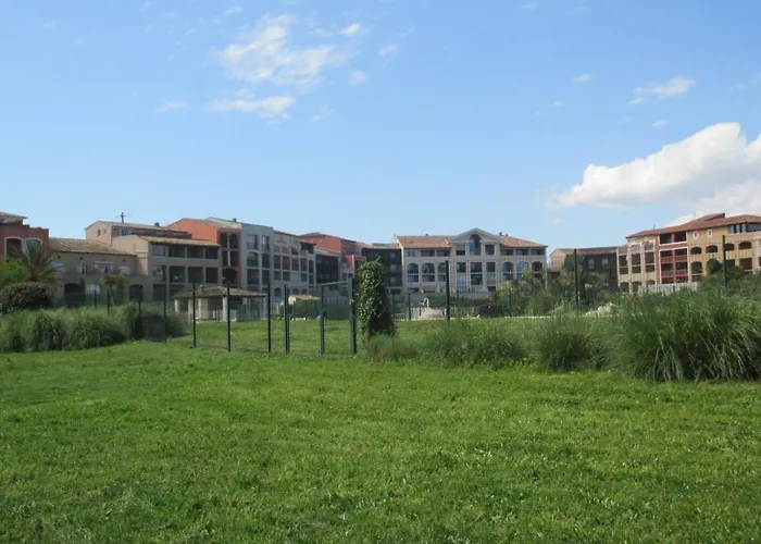 Golf De Saint Tropez Apartment *